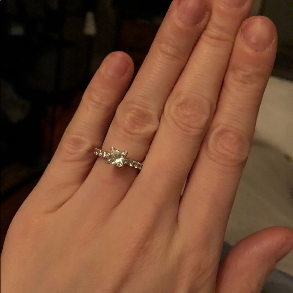 Diamond Ring - Picture 5 of 7